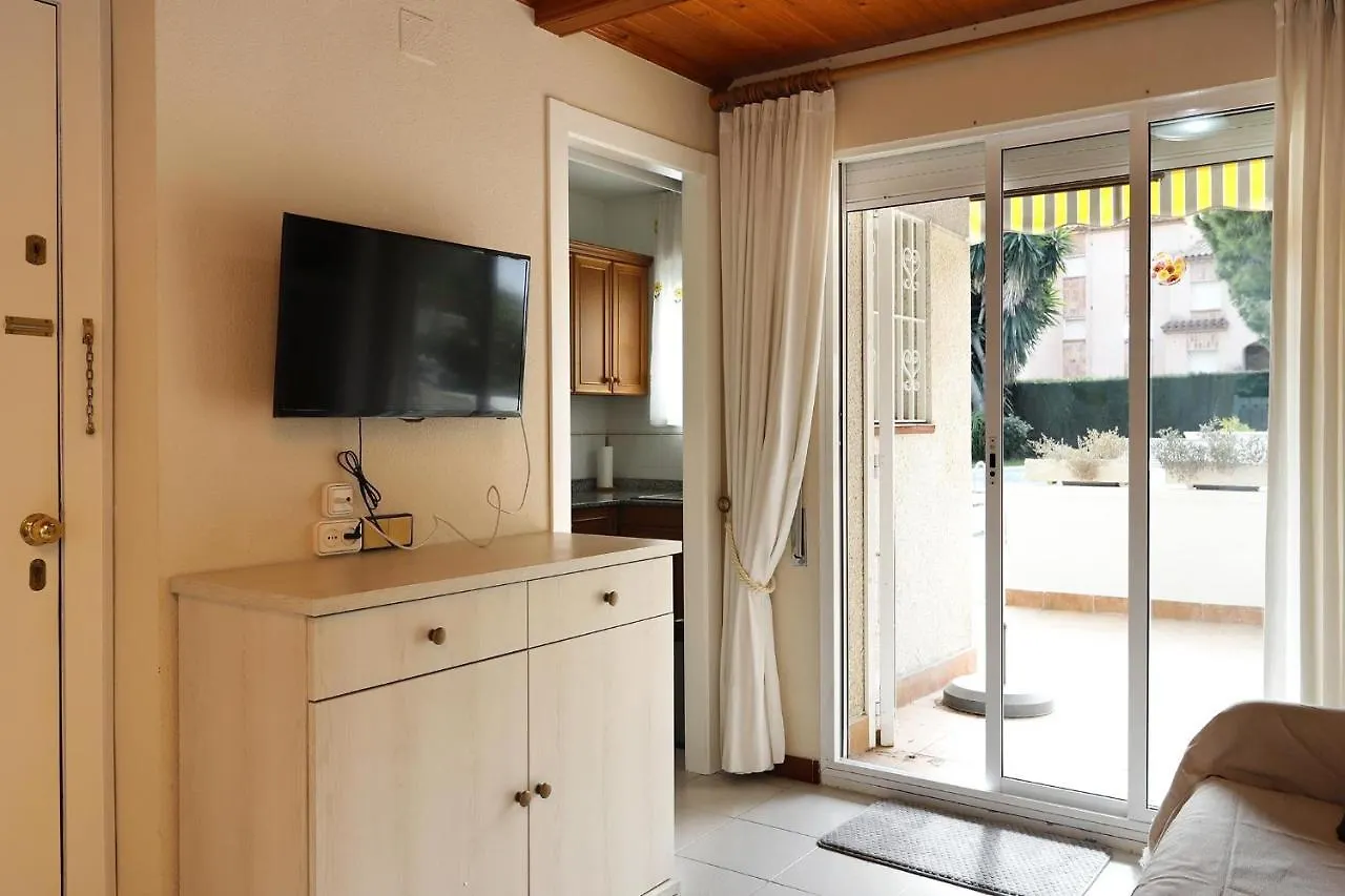 トラダンバーラAt005 Planta Baja Con Piscina, Airco, Parking, Playa A 600Mアパートメント アパート